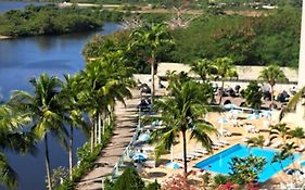 Apart Hotel Alecrim Praia de Camboinhas com Marina pe na areia
